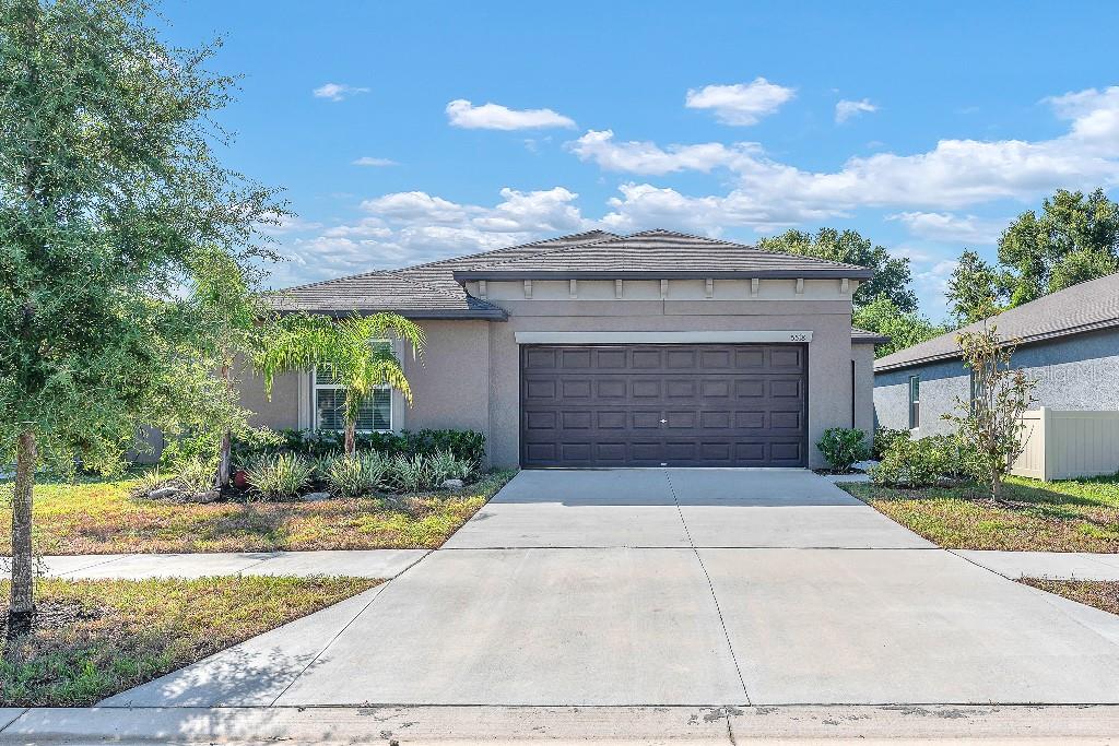 5518 Blue Azure Dr Property Photo 1