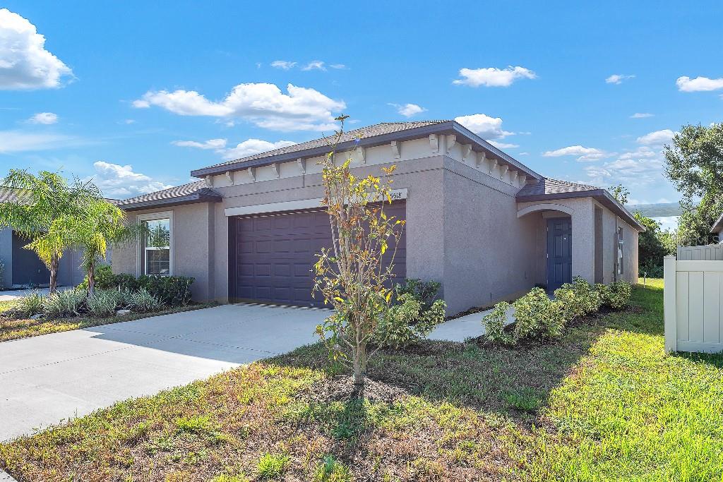 5518 Blue Azure Dr Property Photo 2
