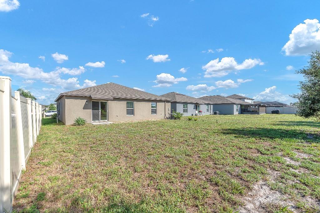 5518 Blue Azure Dr Property Photo 5