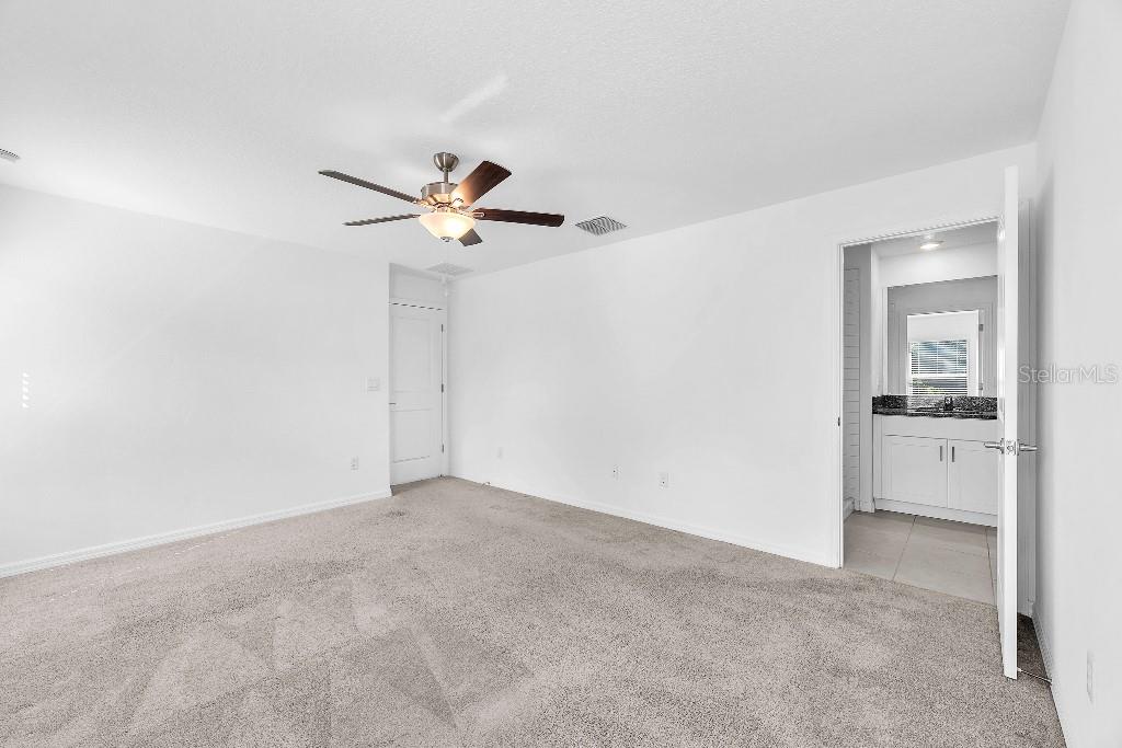 5518 Blue Azure Dr Property Photo 10