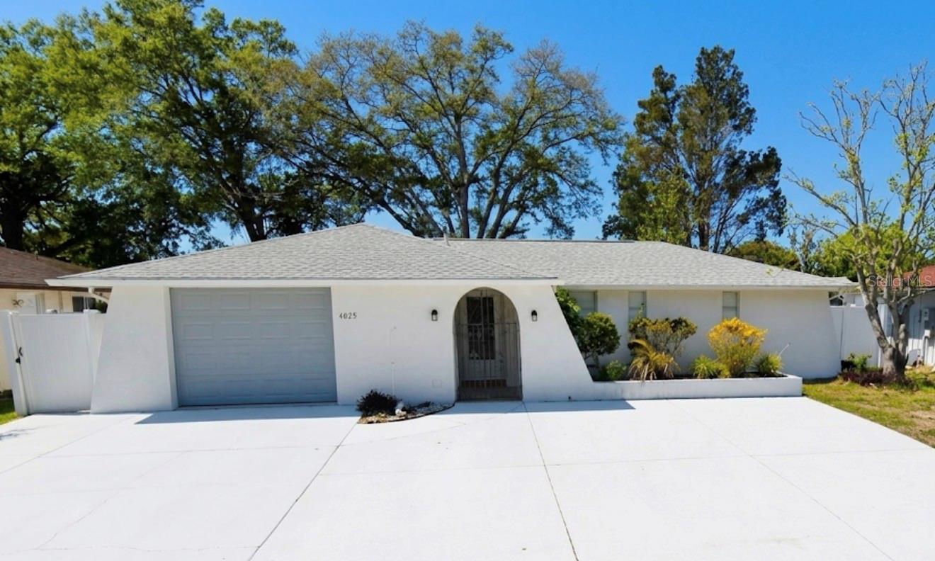 8923 Candlewick Ln Property Photo 1