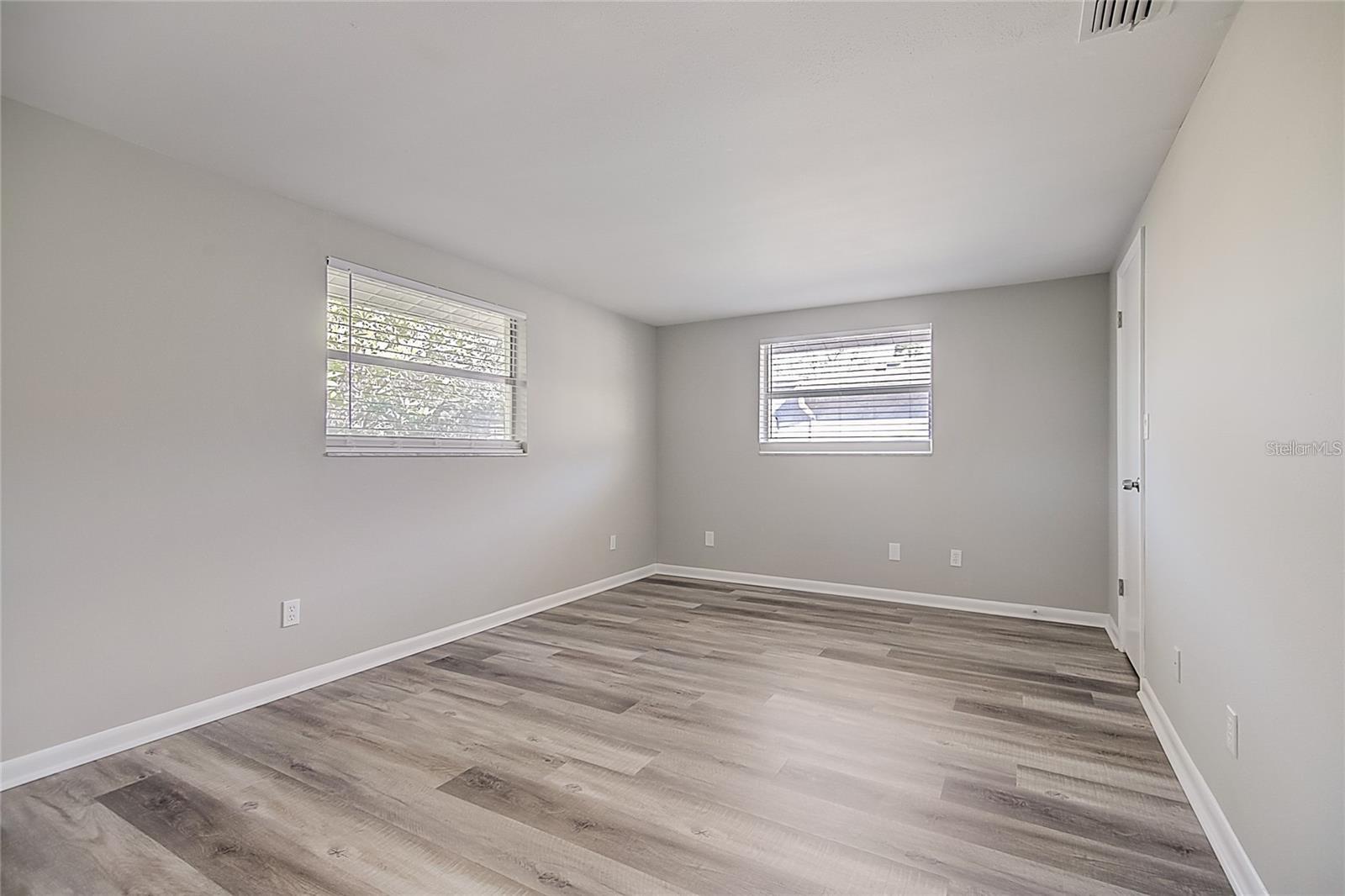8923 Candlewick Ln Property Photo 7