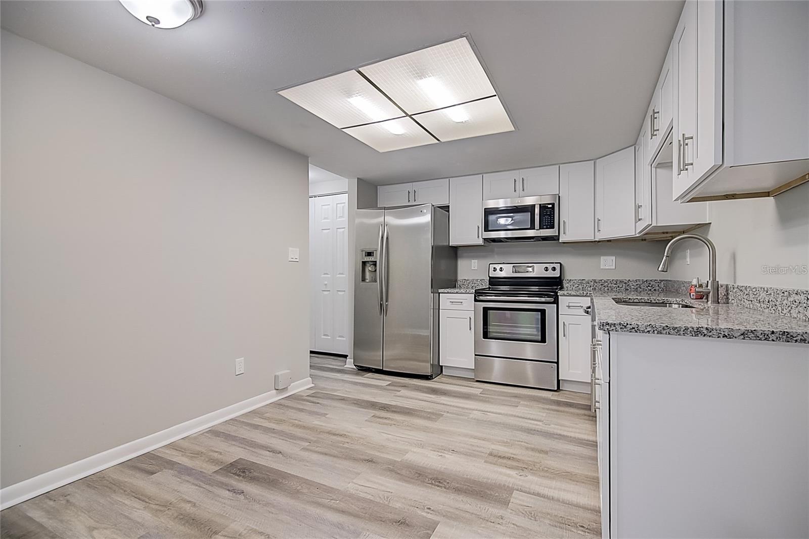 8923 Candlewick Ln Property Photo 14