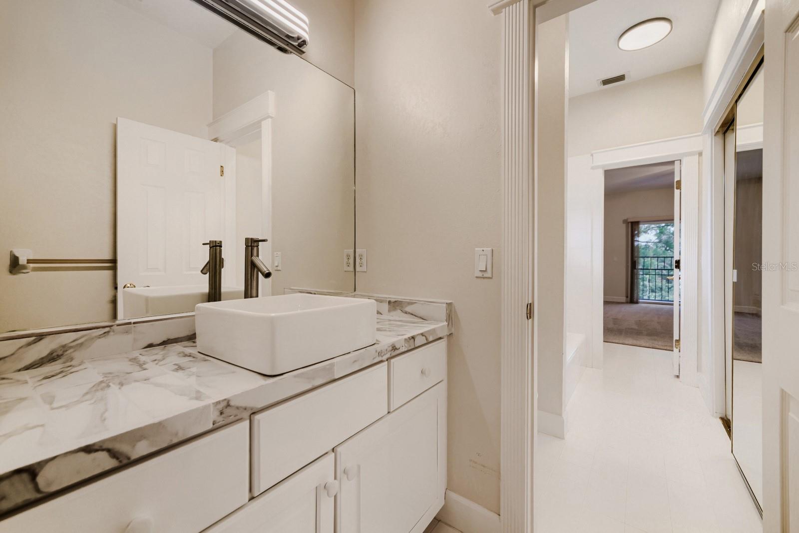 7601 Debeaubien Dr Property Photo 27