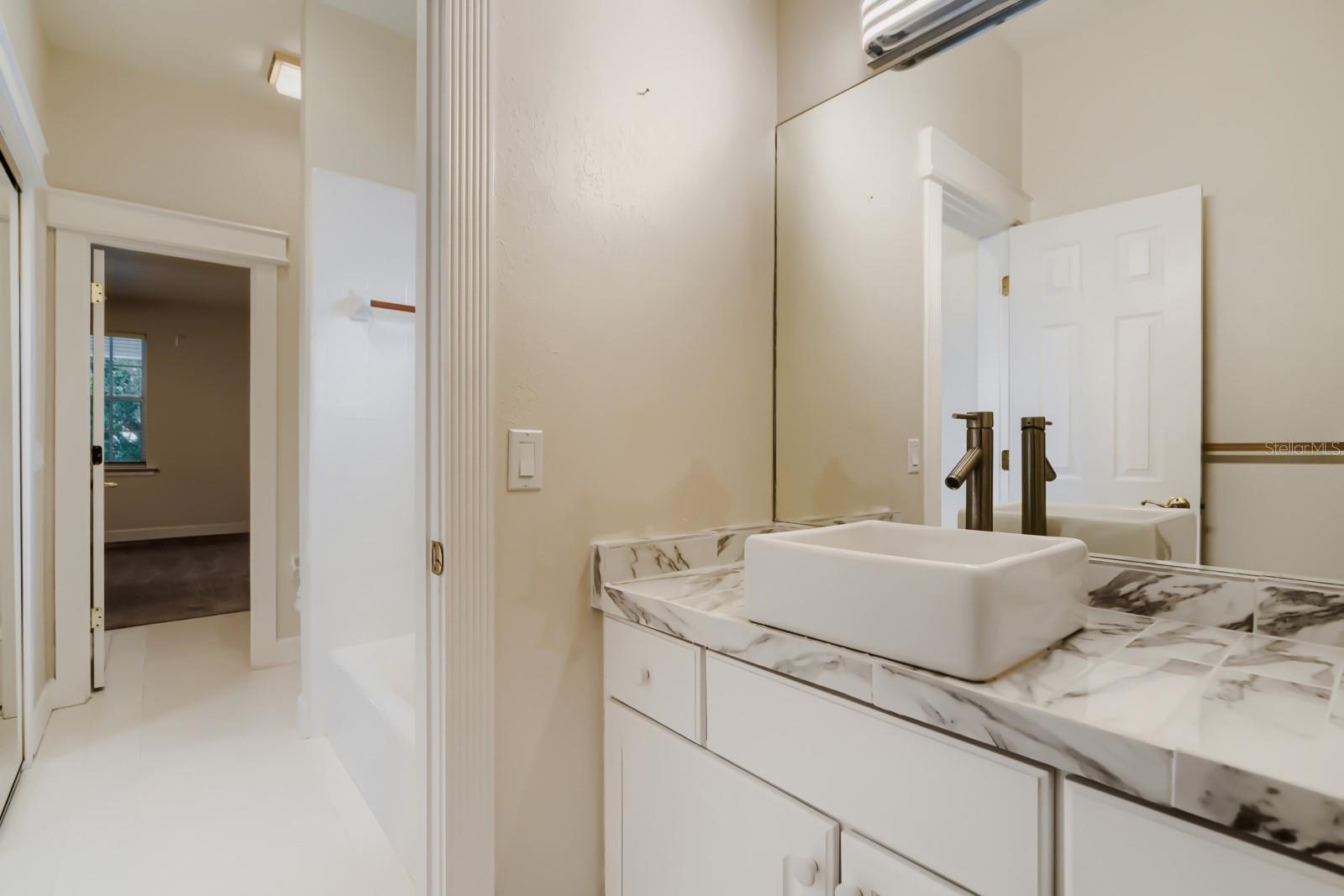7601 Debeaubien Dr Property Photo 38
