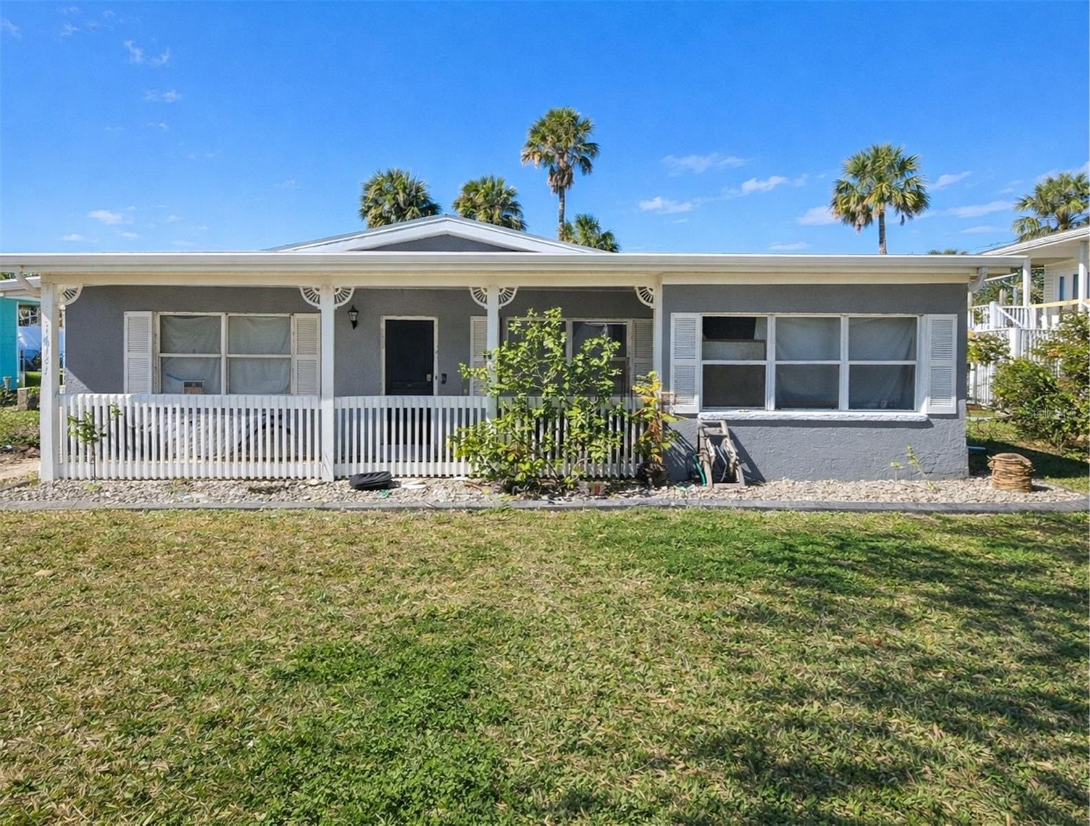 14301 Clamshell Ln Property Photo 1