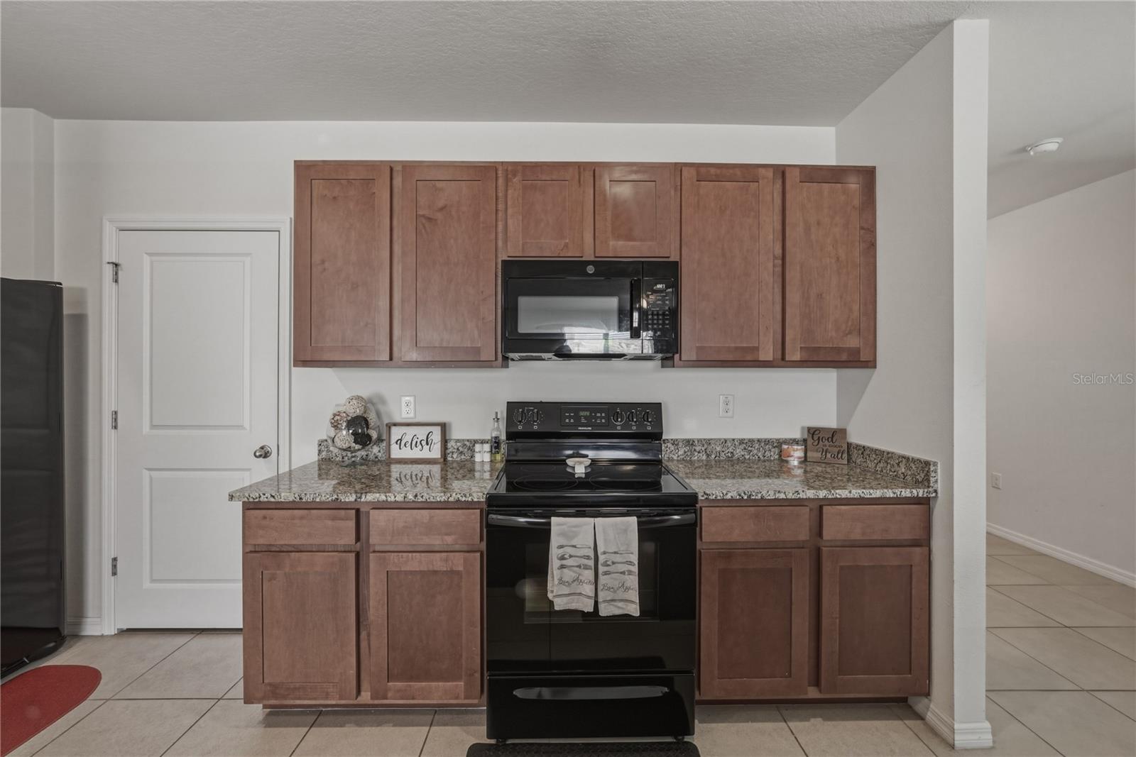 16833 Trite Bend St Property Photo 10
