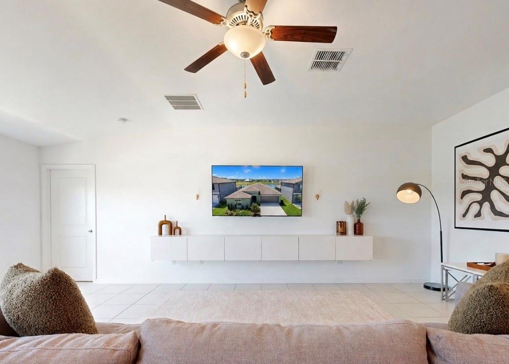 13265 Great Plains Dr Property Photo 8