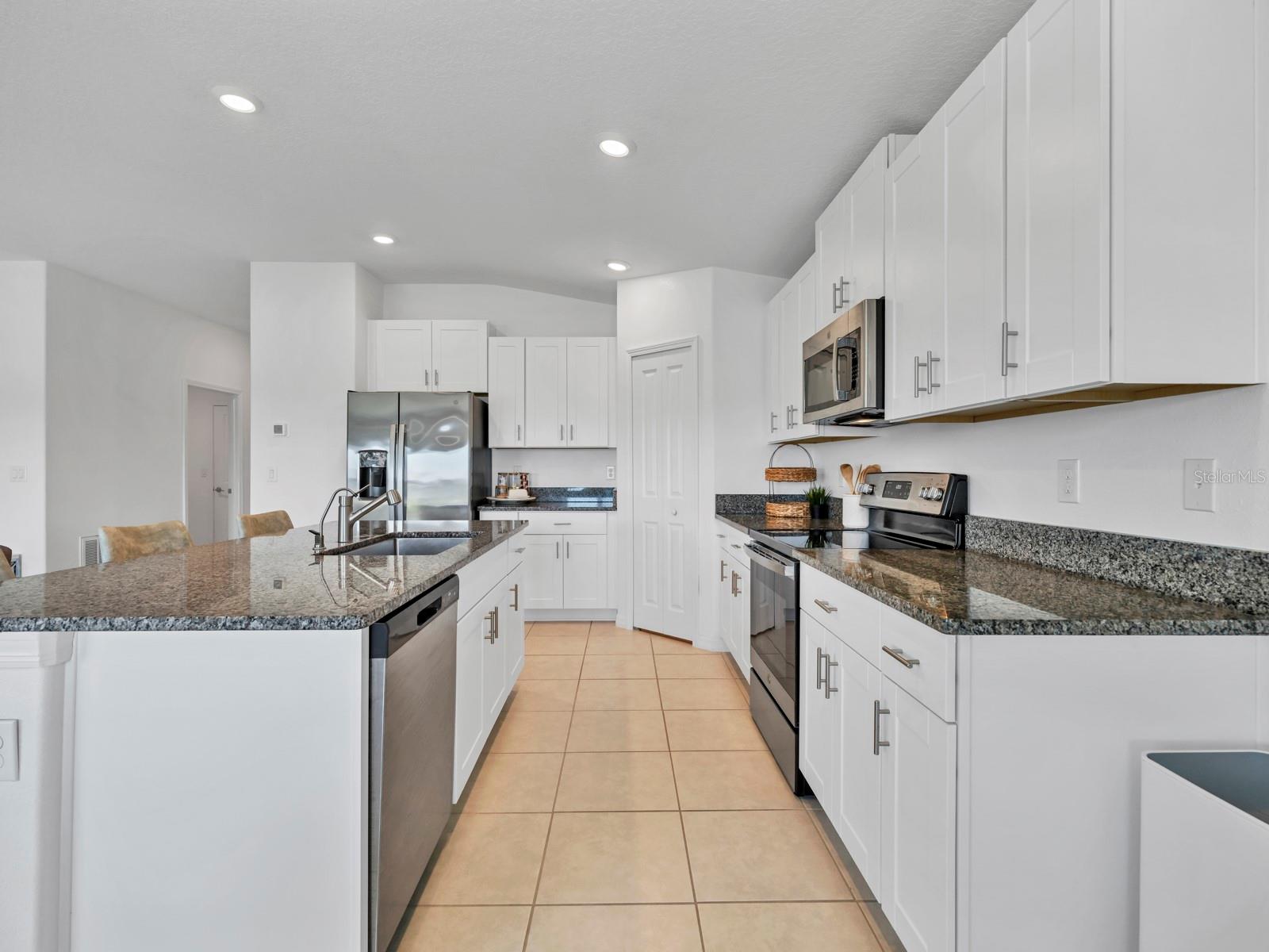 13265 Great Plains Dr Property Photo 16