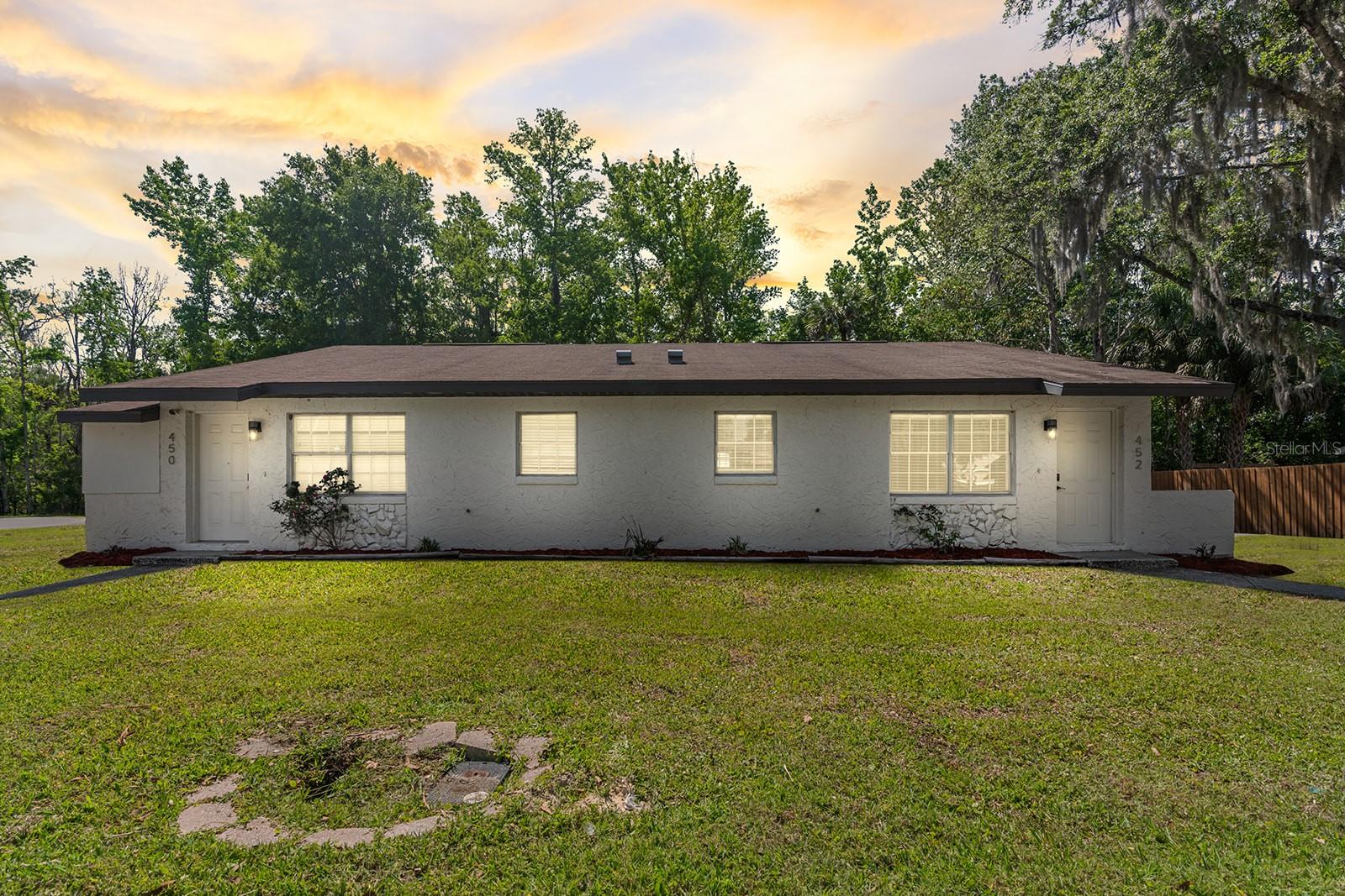 452 N ELMWOOD PT