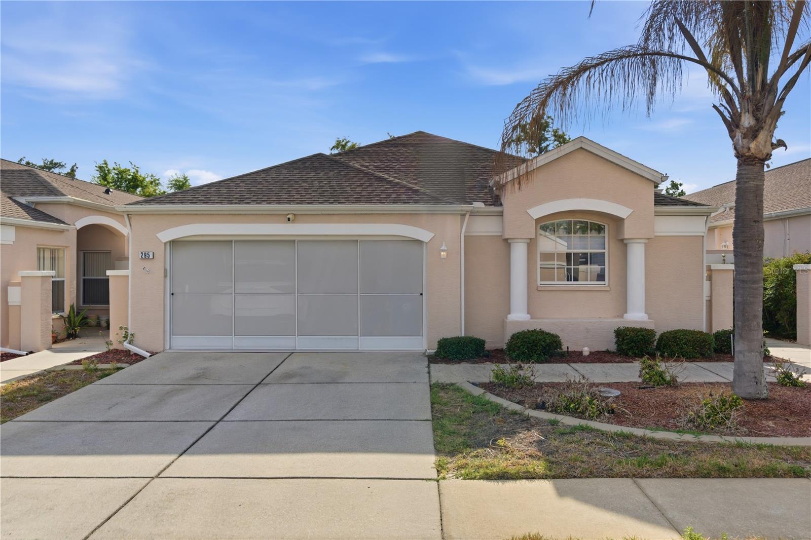 295 Royal Palm Way Property Photo 3