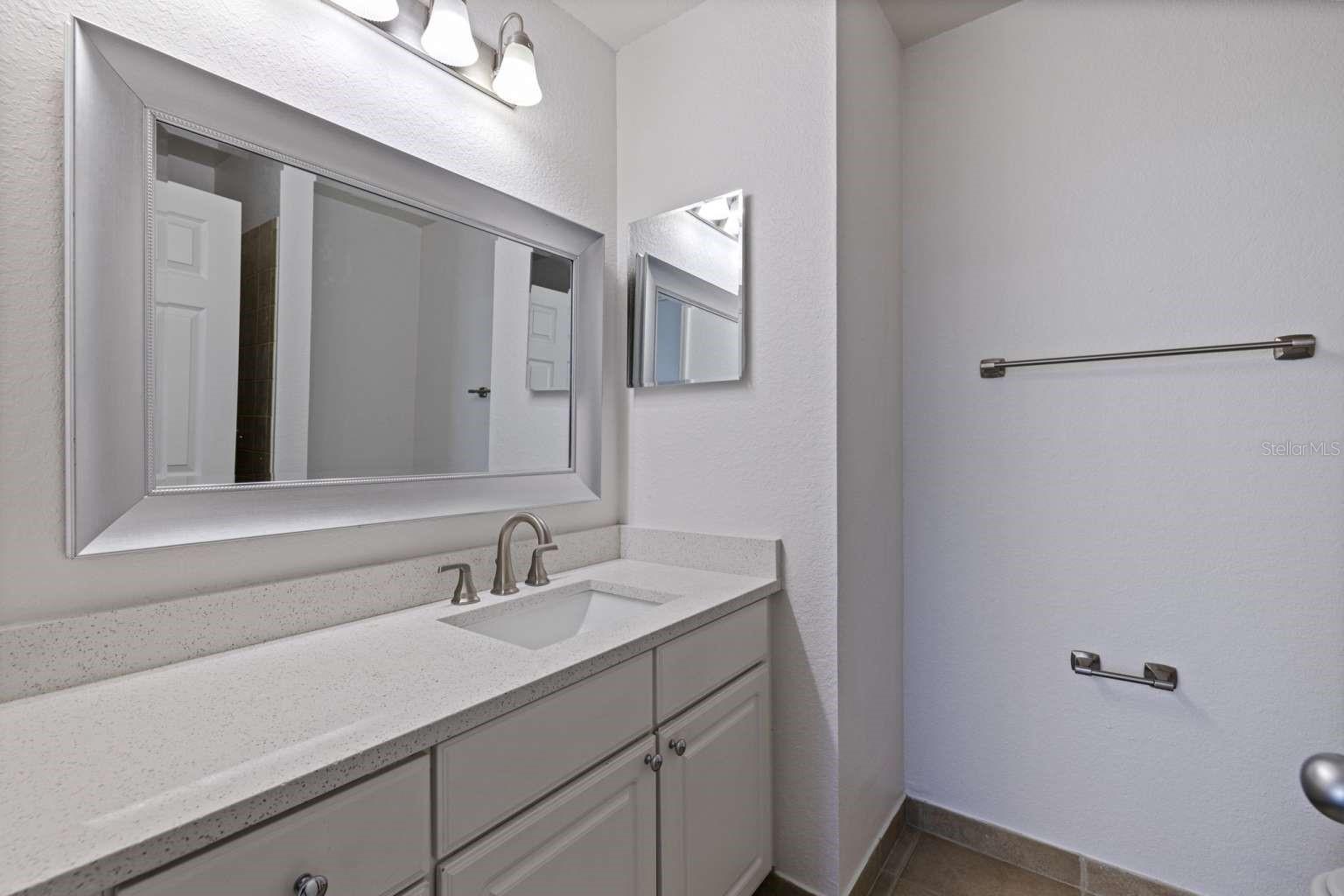 5252 W Kennedy Blvd Property Photo 22