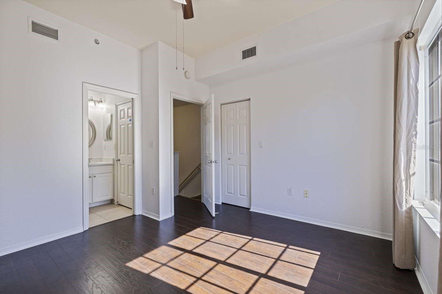 5252 W Kennedy Blvd Property Photo 26