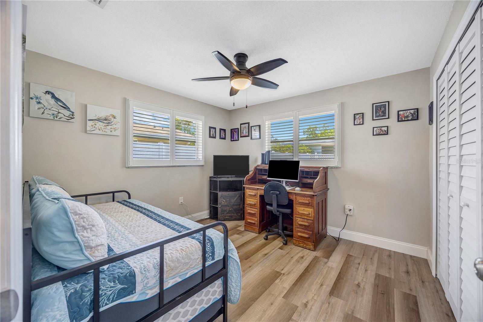 2155 Edythe Dr Property Photo 23
