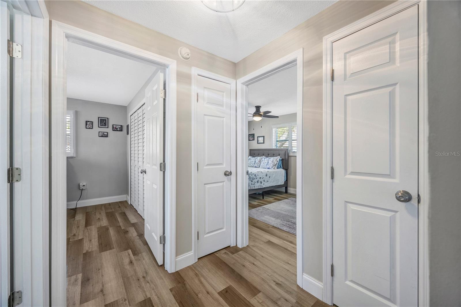 2155 Edythe Dr Property Photo 27