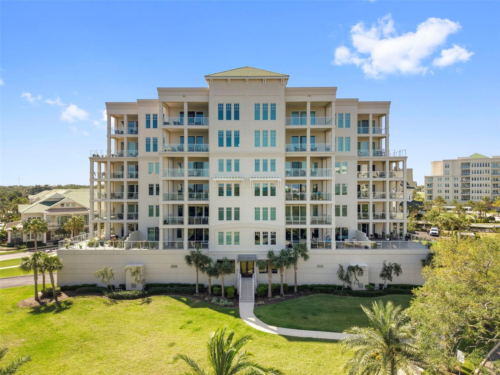 8 Palm Ter #201 Property Photo 40