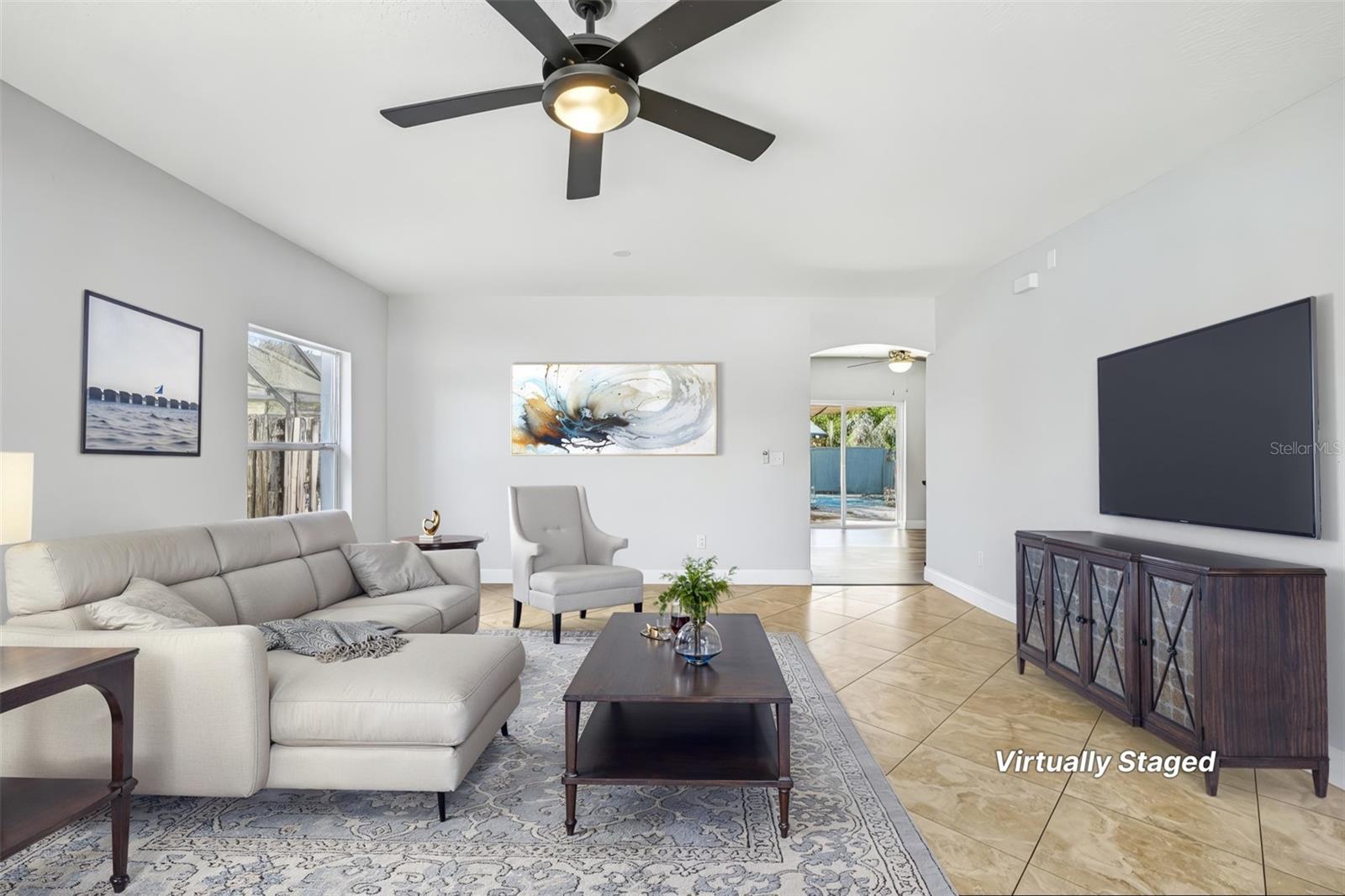 24348 Summer Wind Ct Property Photo 3