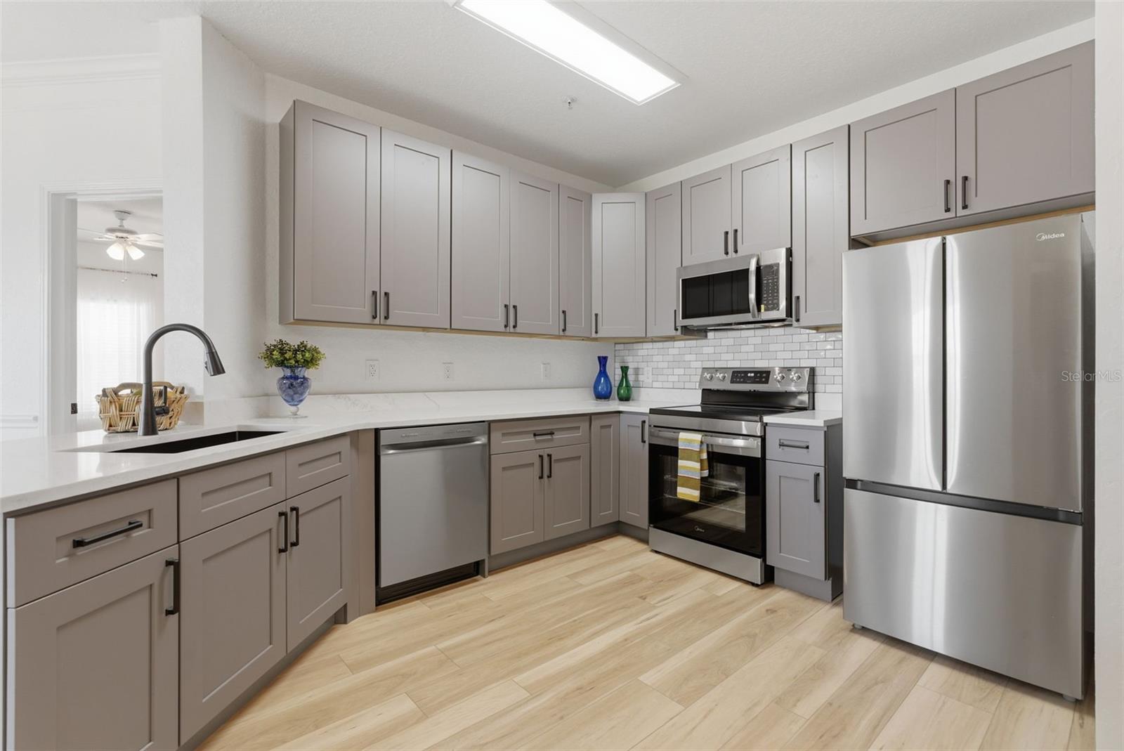 4323 Bayside Village Dr #312 Property Photo 6