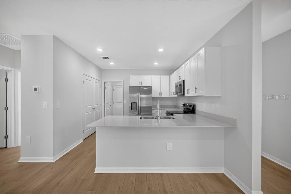 13747 Squall Ln Property Photo 2