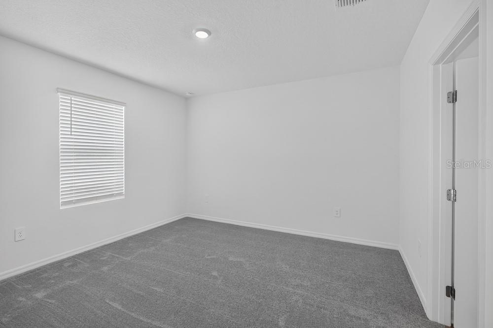 13747 Squall Ln Property Photo 5