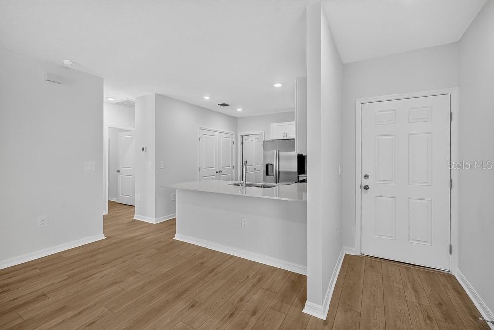 13747 Squall Ln Property Photo 9