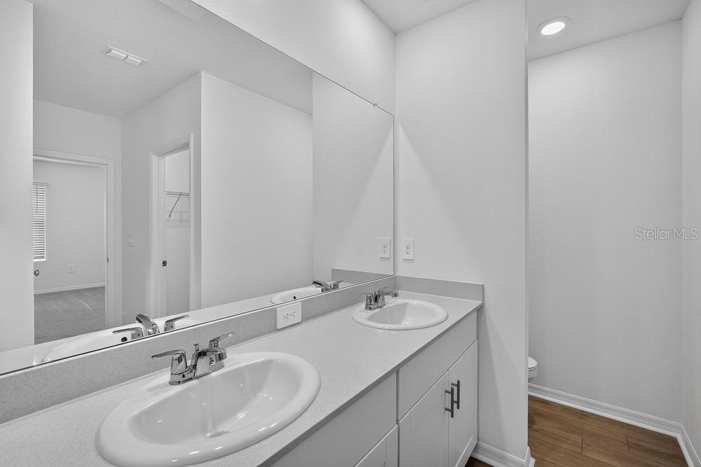 13747 Squall Ln Property Photo 24