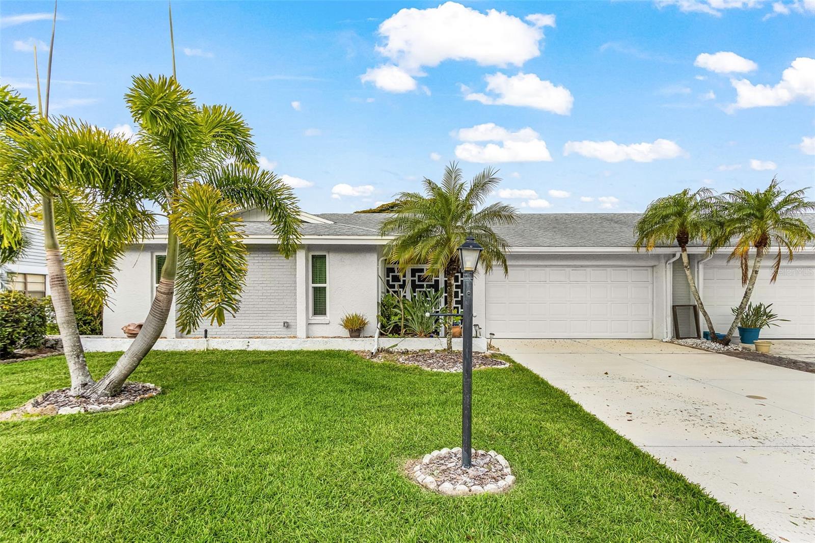 5685 Baden Ct Property Photo 1