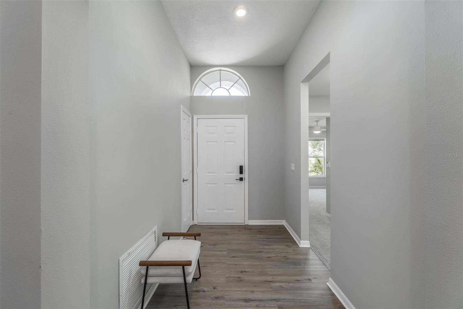 1707 Bondurant Way Property Photo 3