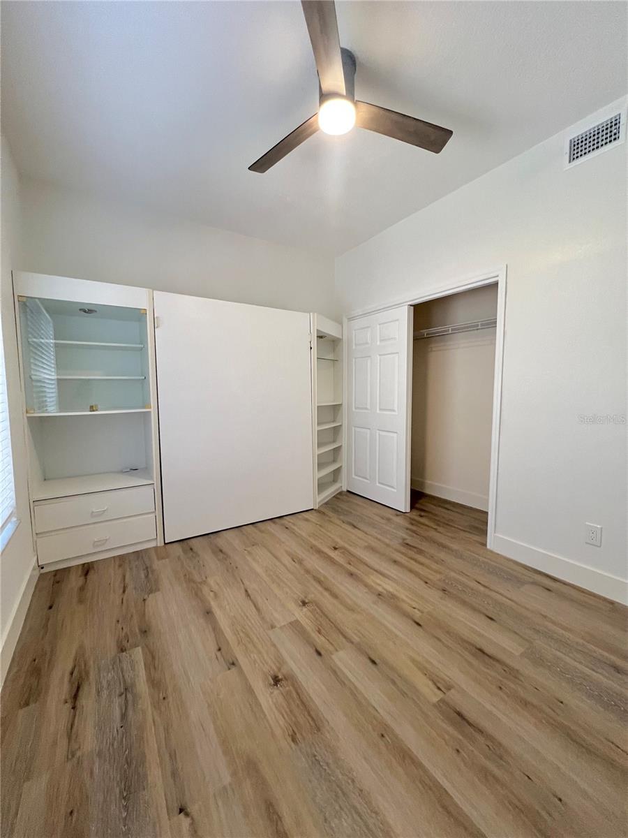 3014 Red Oak Ct #102 Property Photo 17