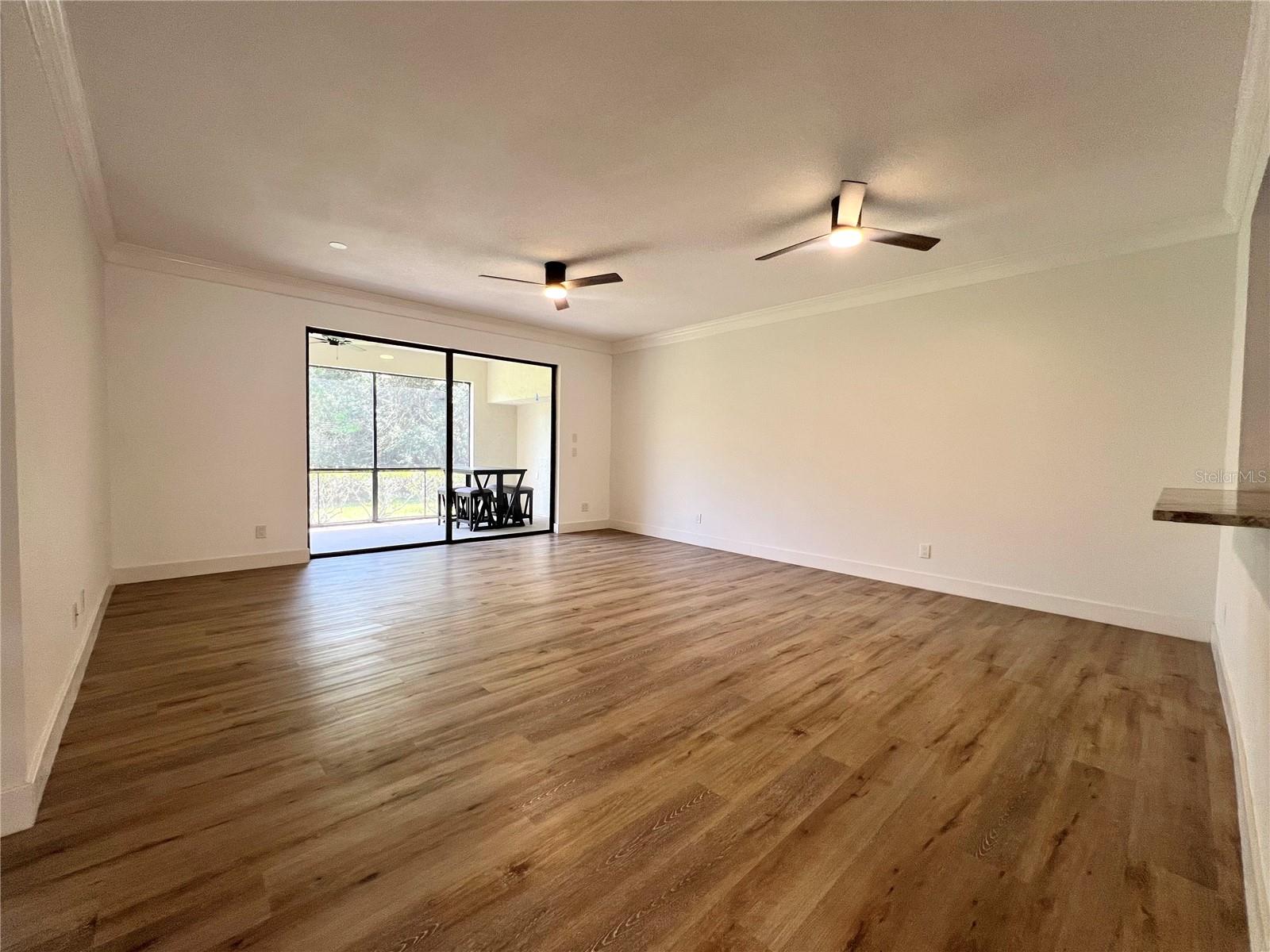 3014 Red Oak Ct #102 Property Photo 19