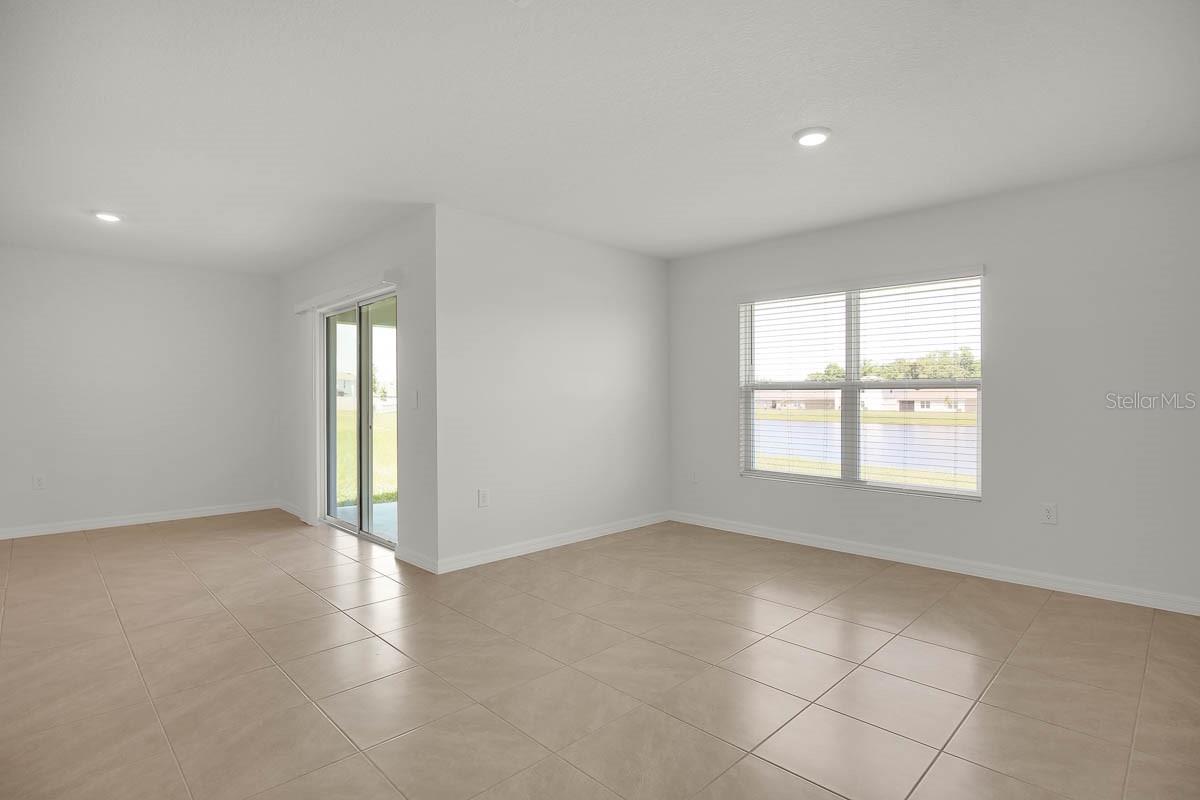 16530 Windmill Forge Pass Property Photo 10