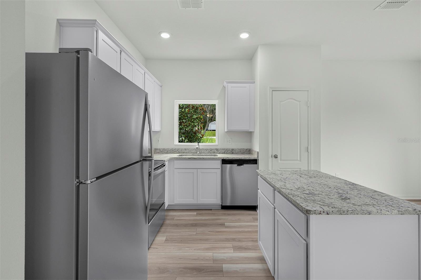 13352 Tula Loop Property Photo 6