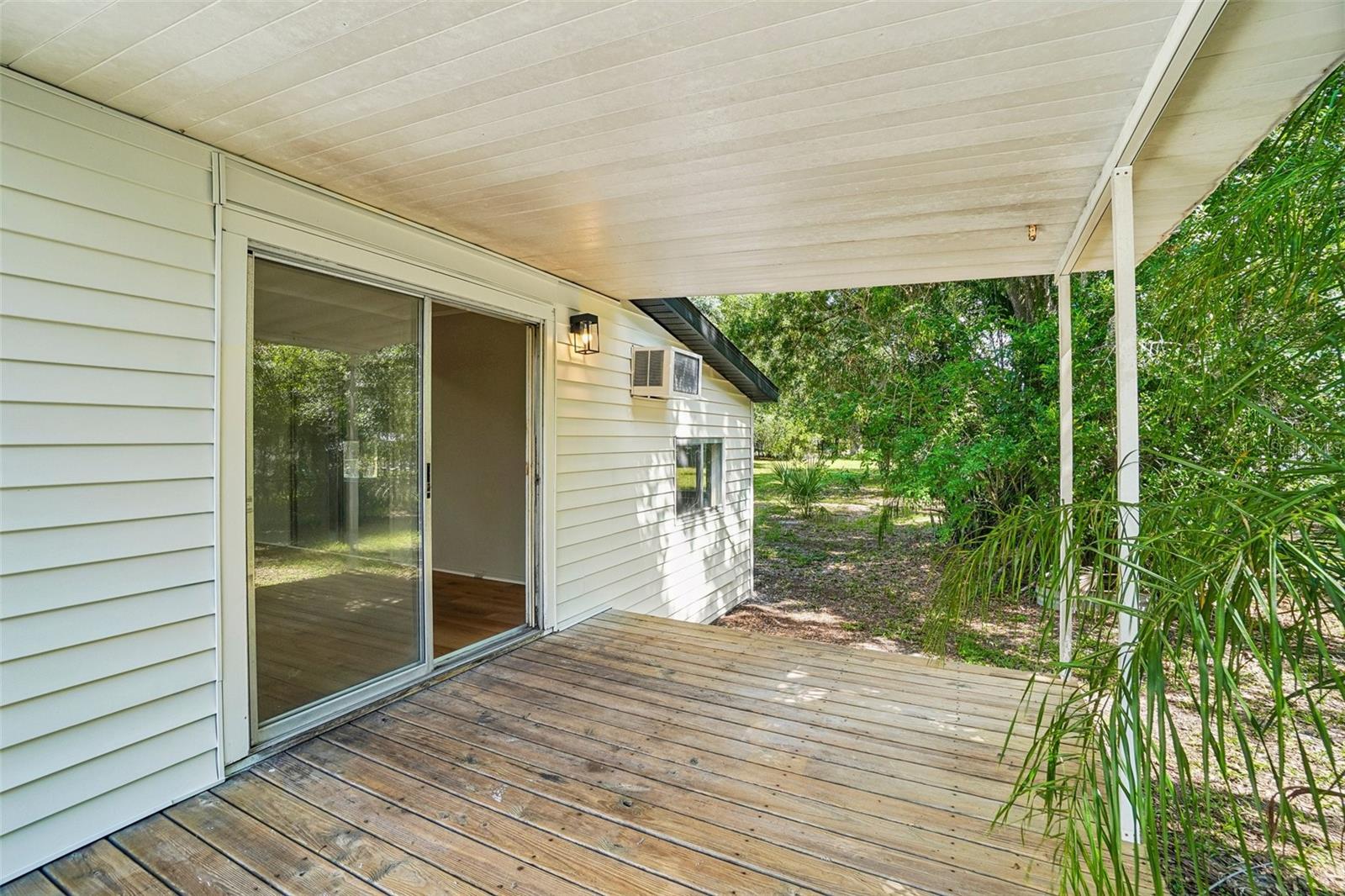620 2nd St Property Photo 16