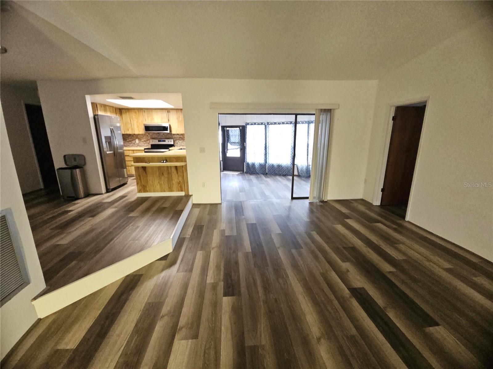 11557 124th Ter Property Photo 3