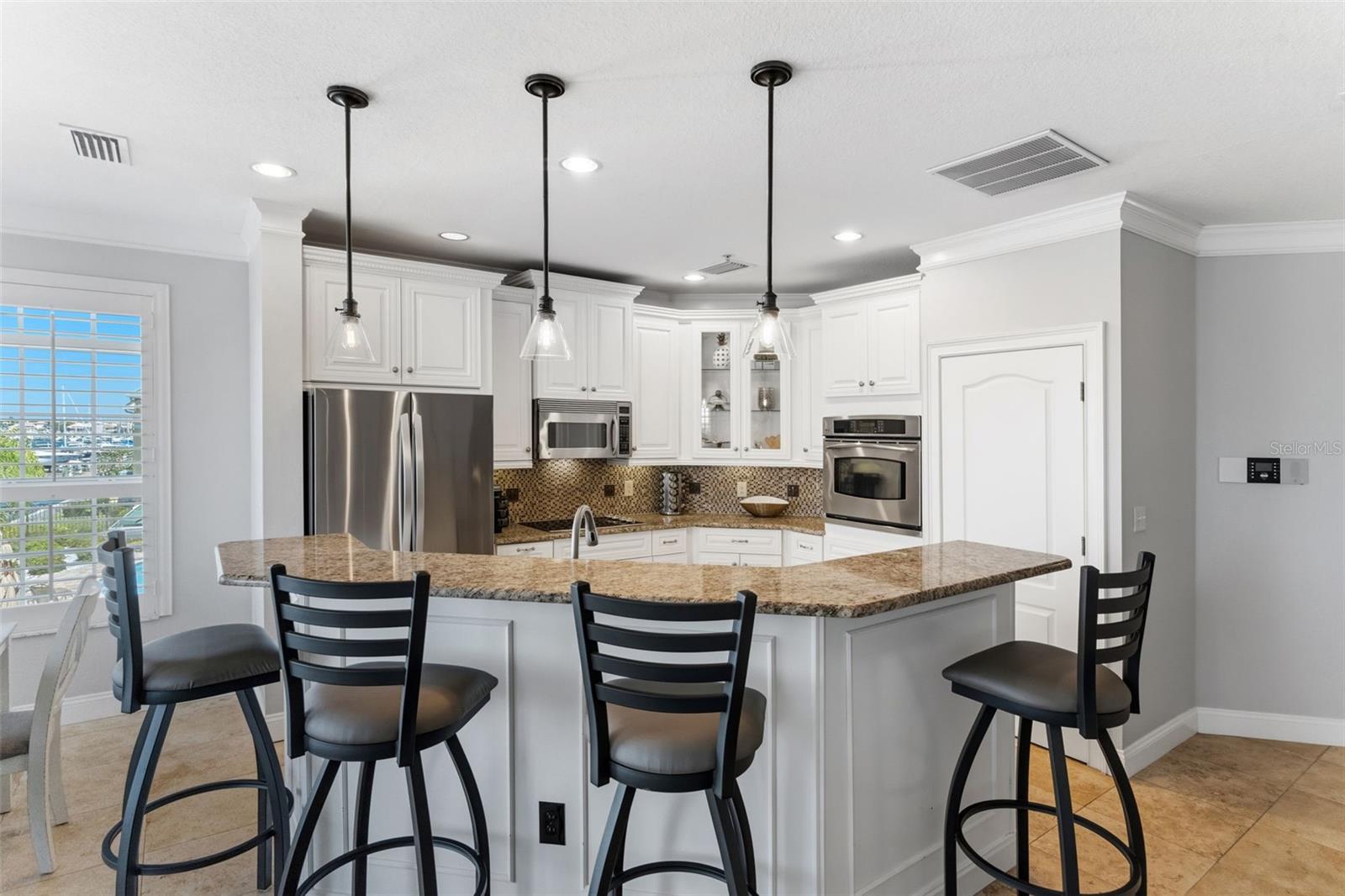 6420 Sunset Bay Cir Property Photo 17