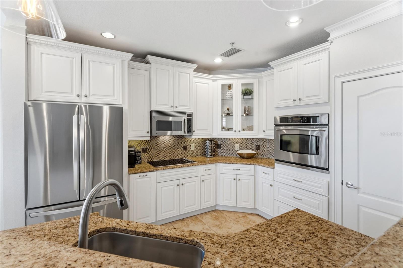 6420 Sunset Bay Cir Property Photo 18