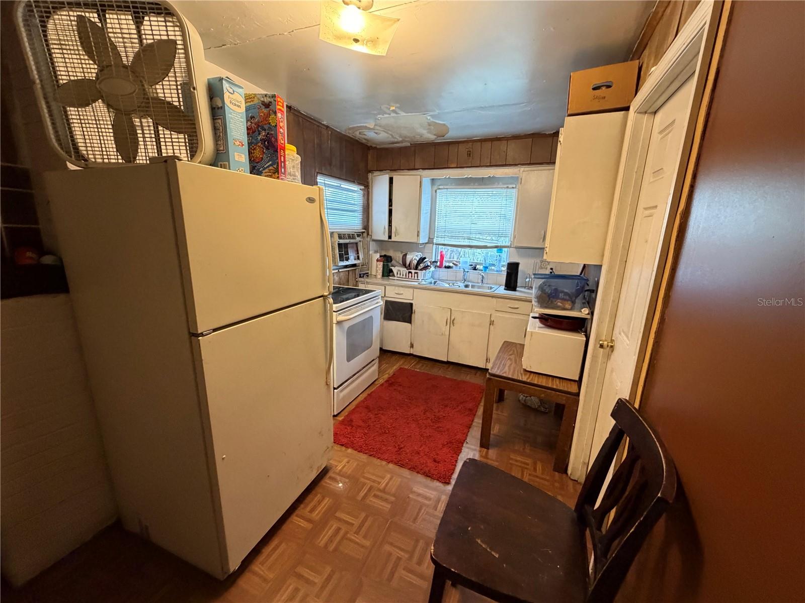 TB8503790 Property Photo 6