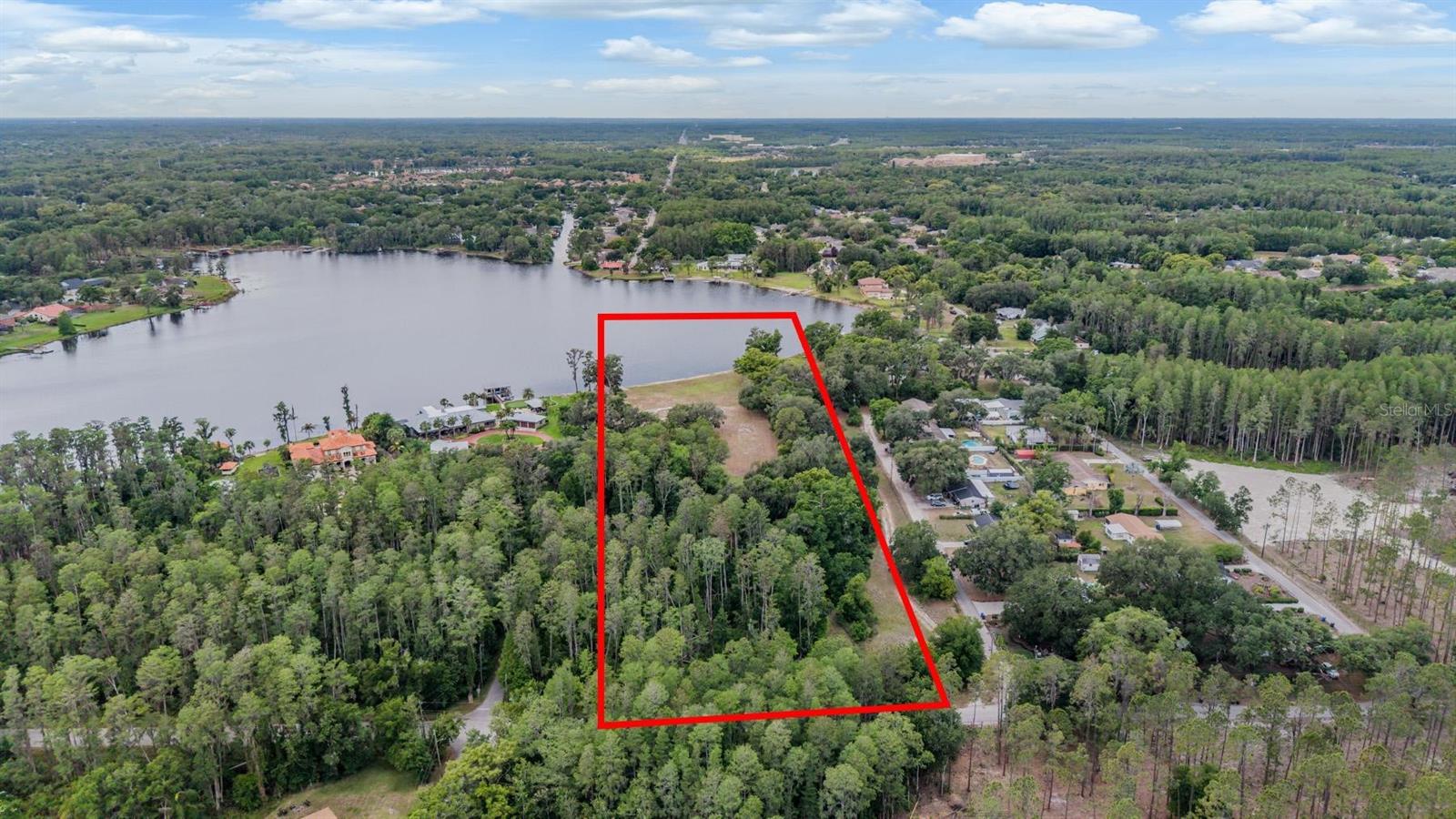 215 Lake Brant Dr Property Photo 2