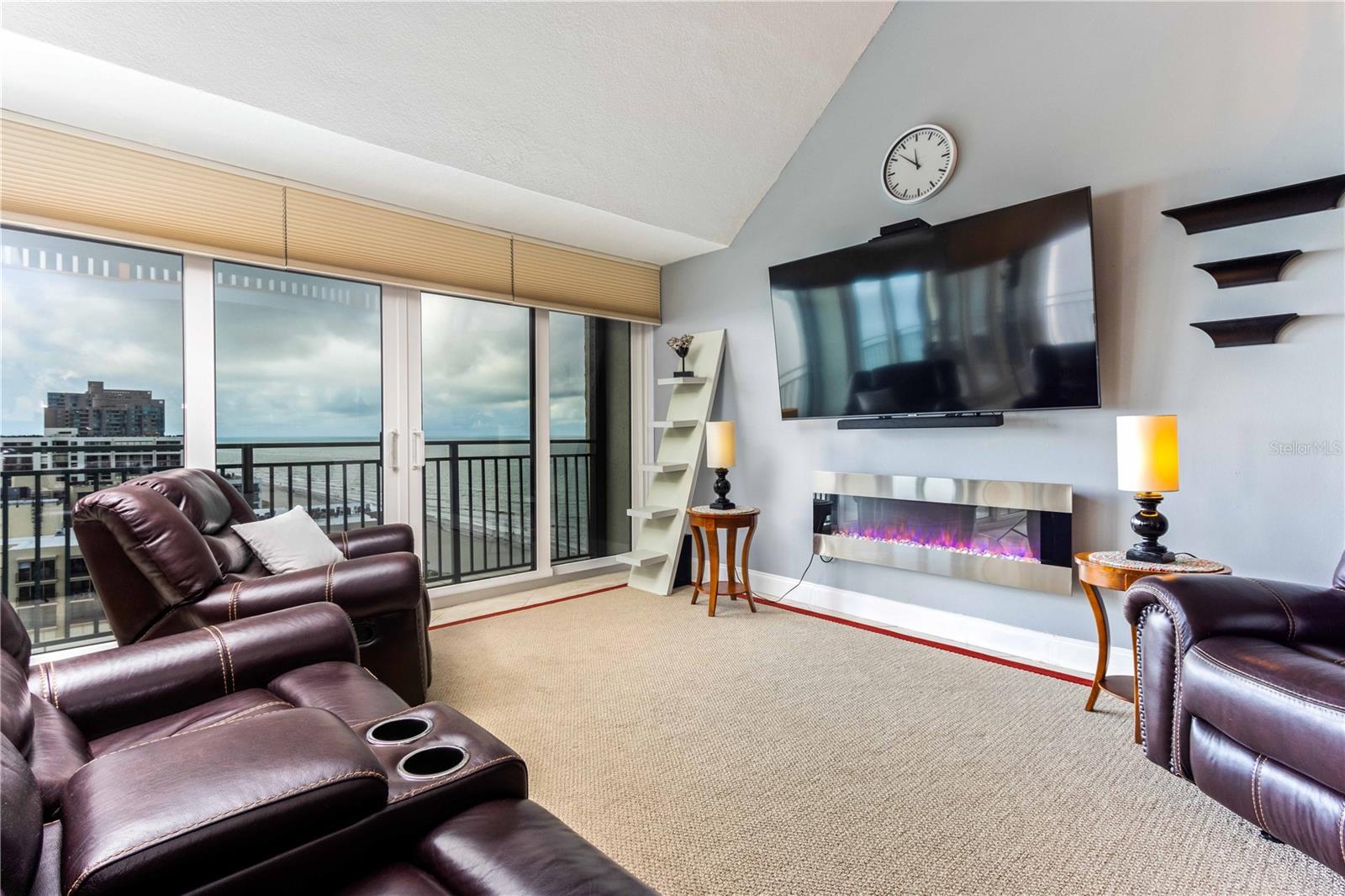 1390 Gulf Blvd #ph-3 Property Photo 7