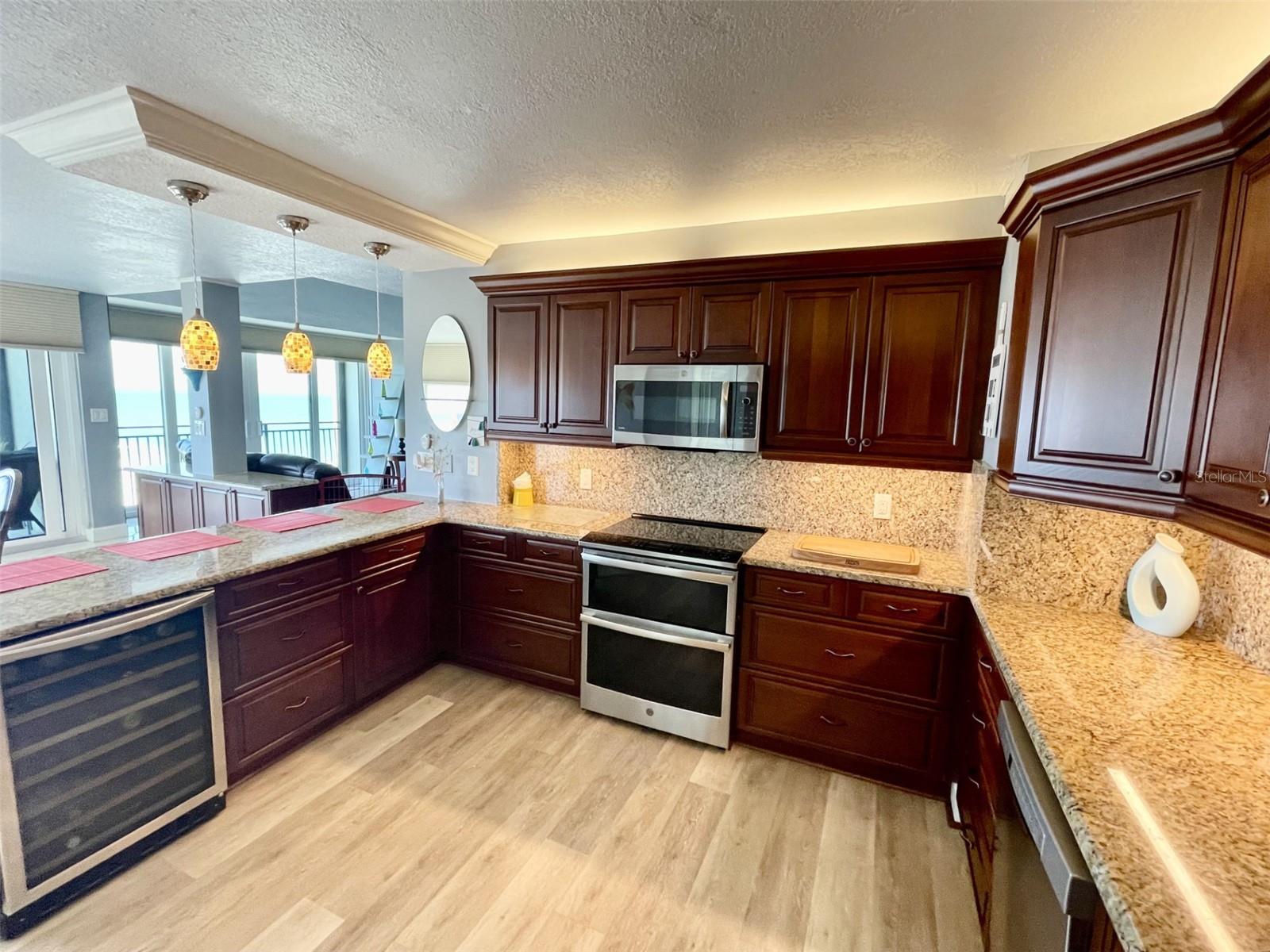 1390 Gulf Blvd #ph-3 Property Photo 8