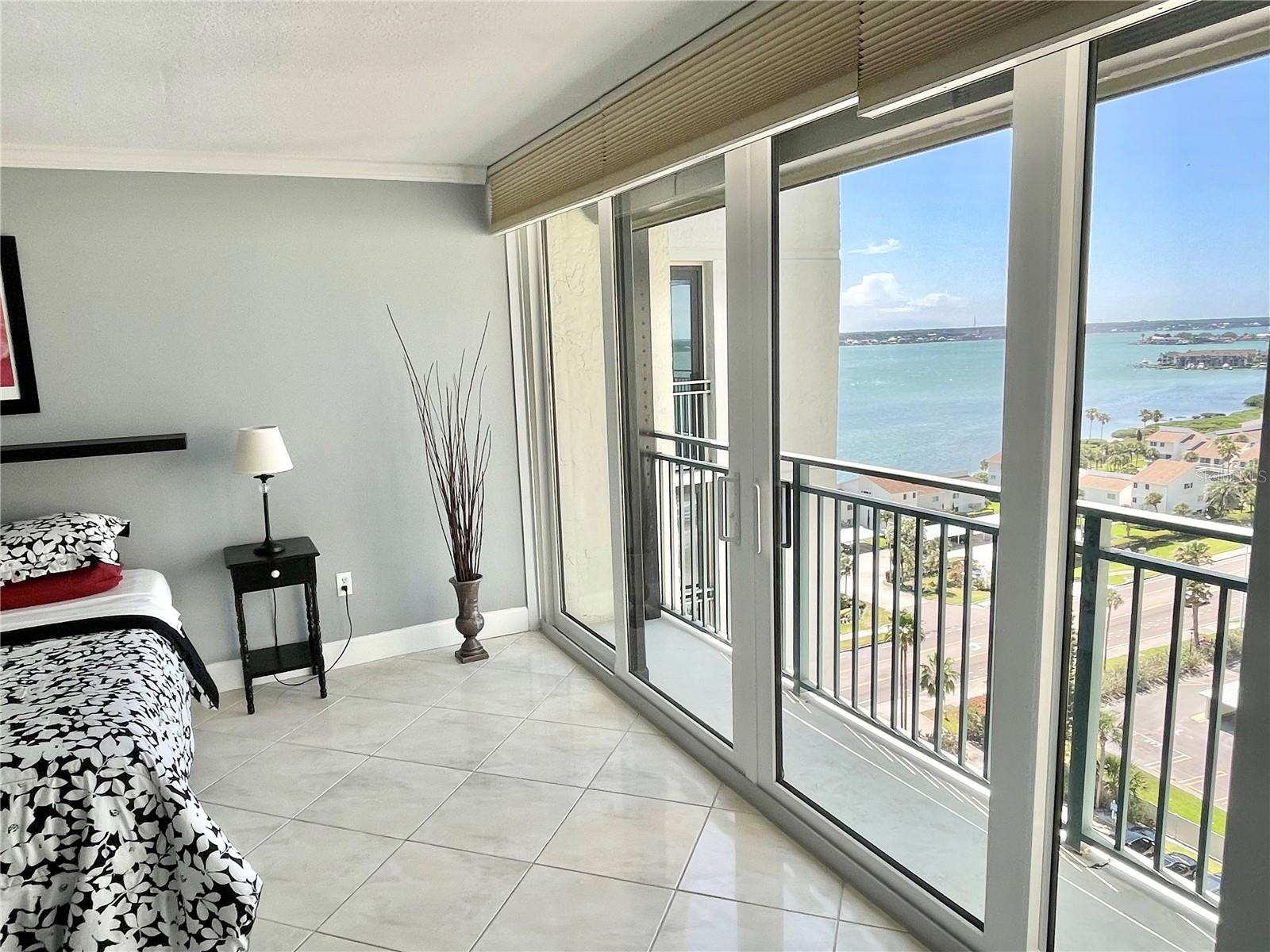 1390 Gulf Blvd #ph-3 Property Photo 35