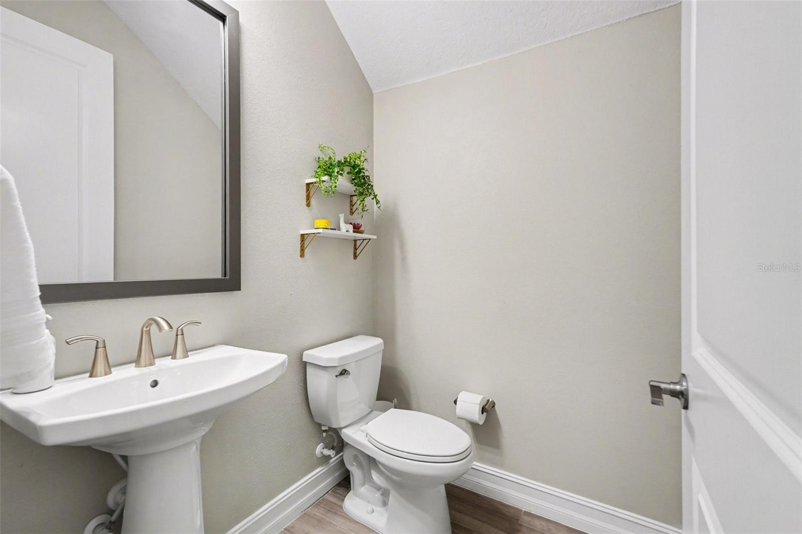 5054 San Martino Dr Property Photo 34