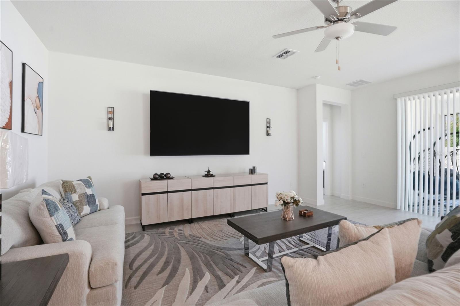 10770 Tupper Cay Dr Property Photo 9