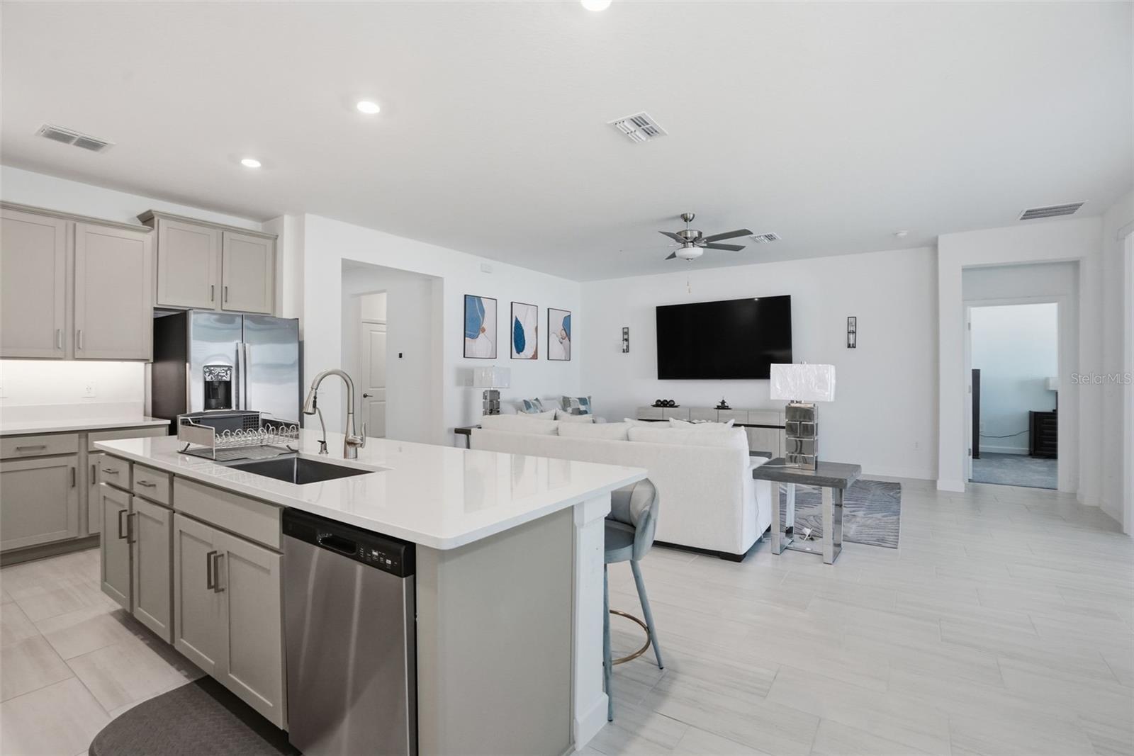 10770 Tupper Cay Dr Property Photo 15