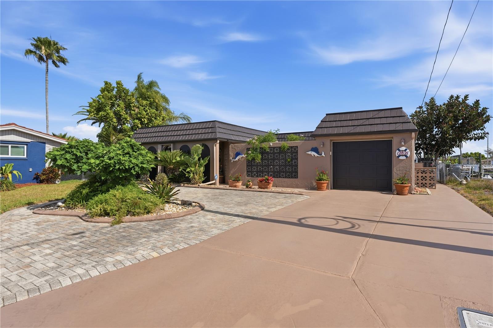 12821 4th Isle Property Photo 1