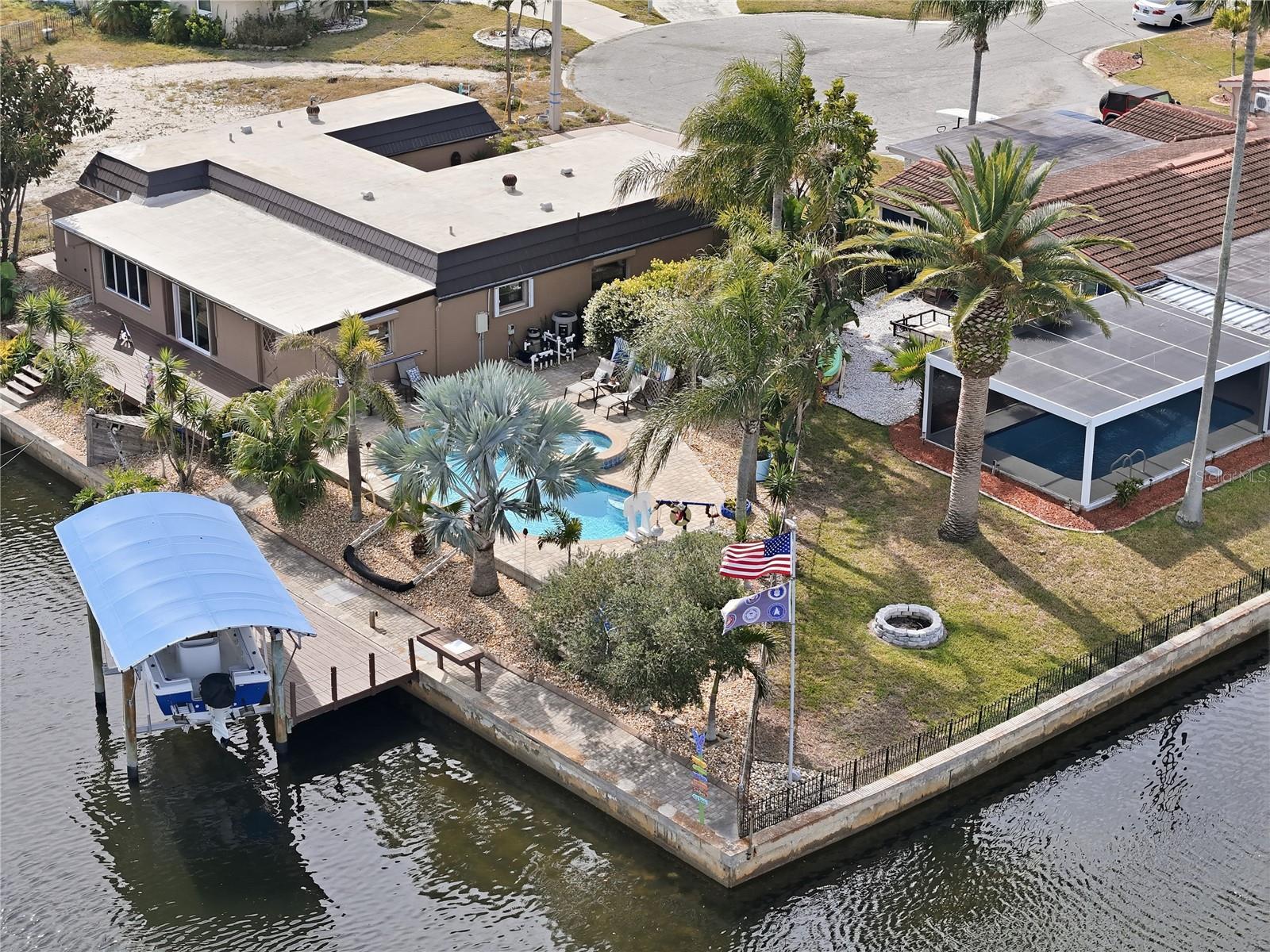 12821 4th Isle Property Photo 6