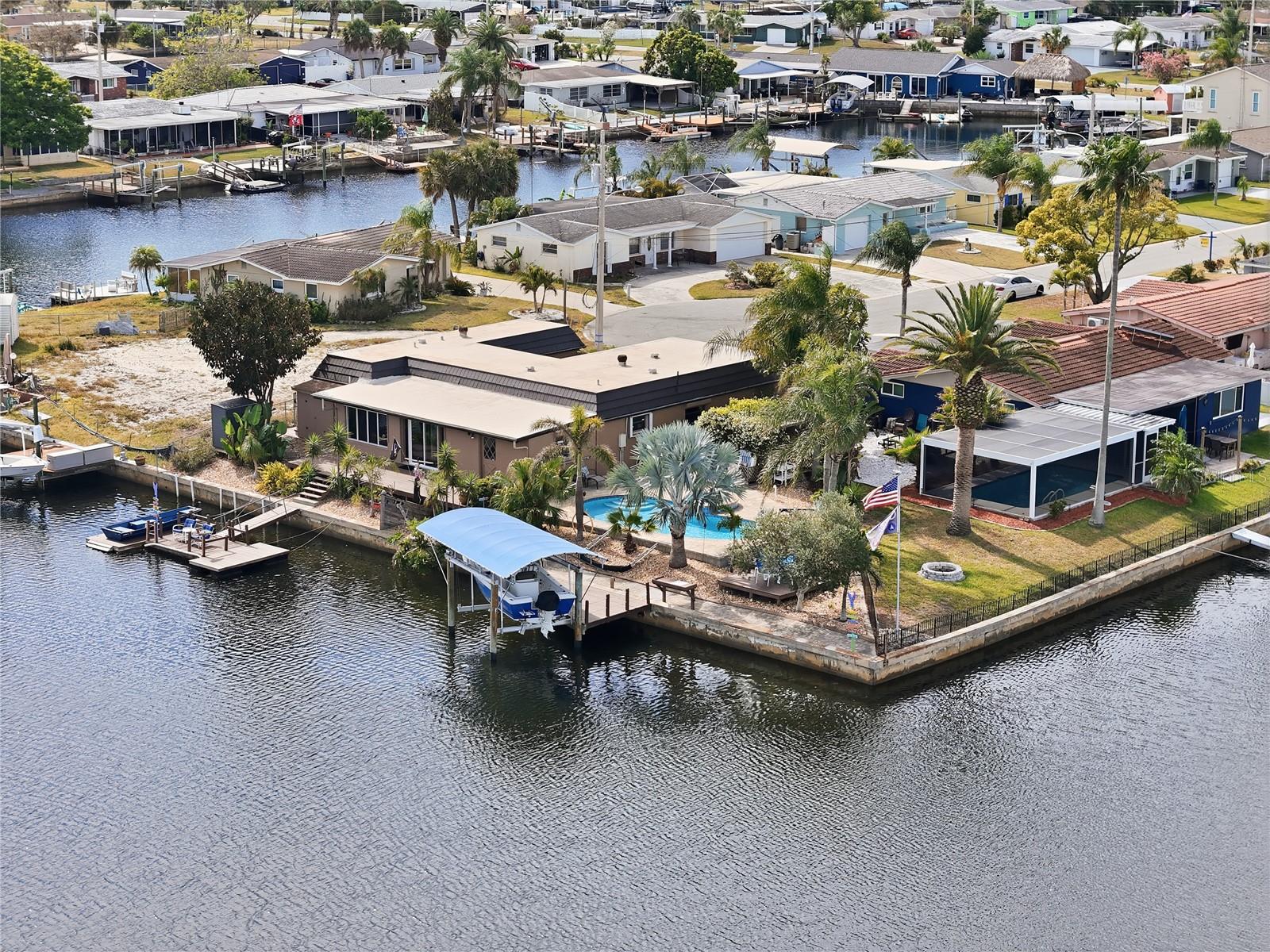 12821 4th Isle Property Photo 7