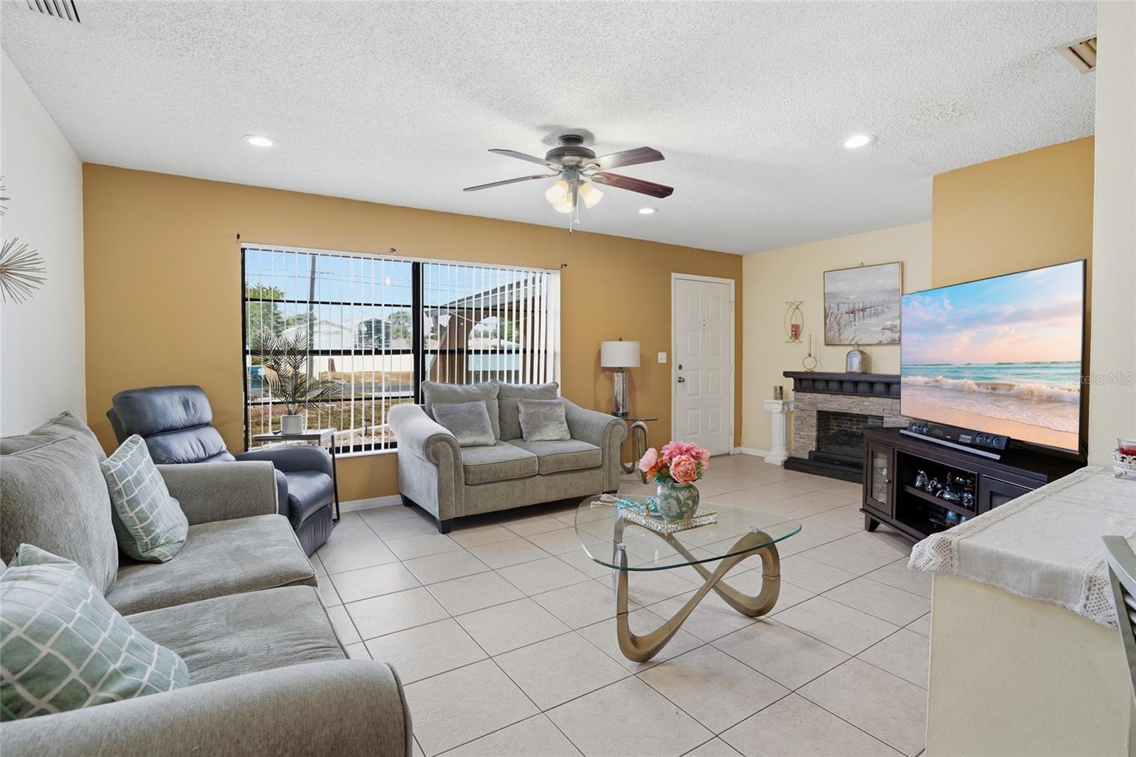 10164 Gifford Dr Property Photo 3