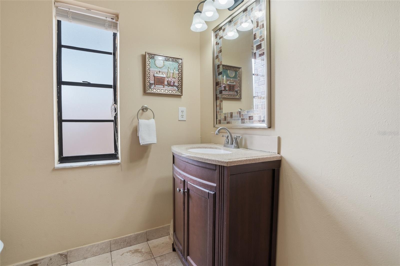 10164 Gifford Dr Property Photo 14