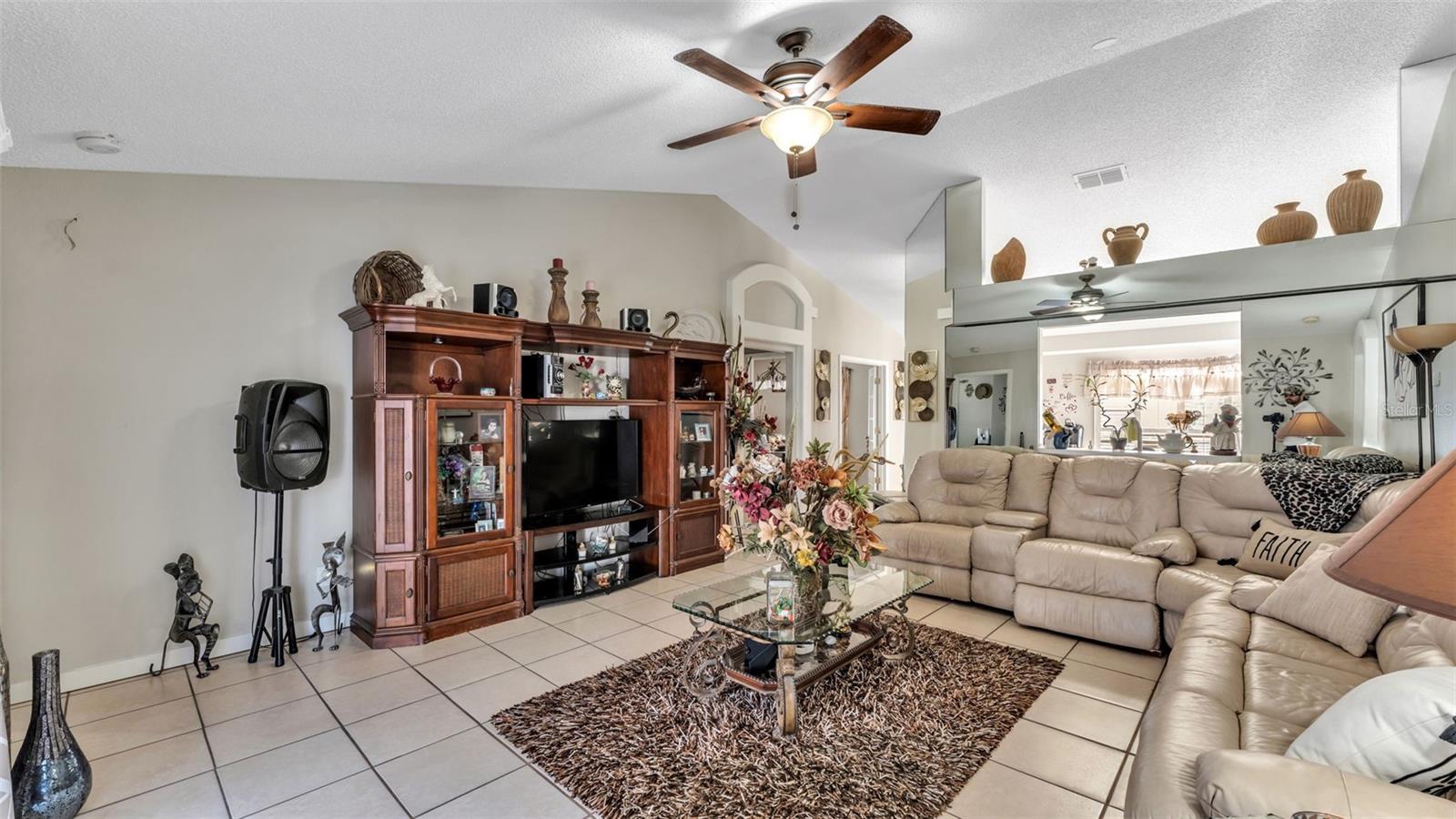 5410 Lindburg St Property Photo 24